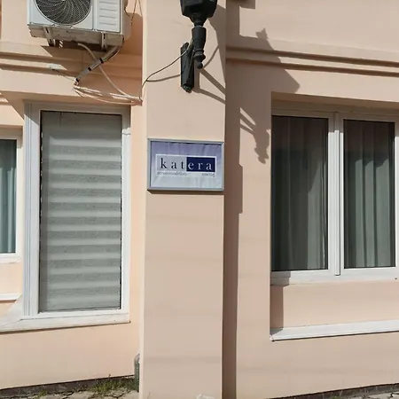 Apartament Katera